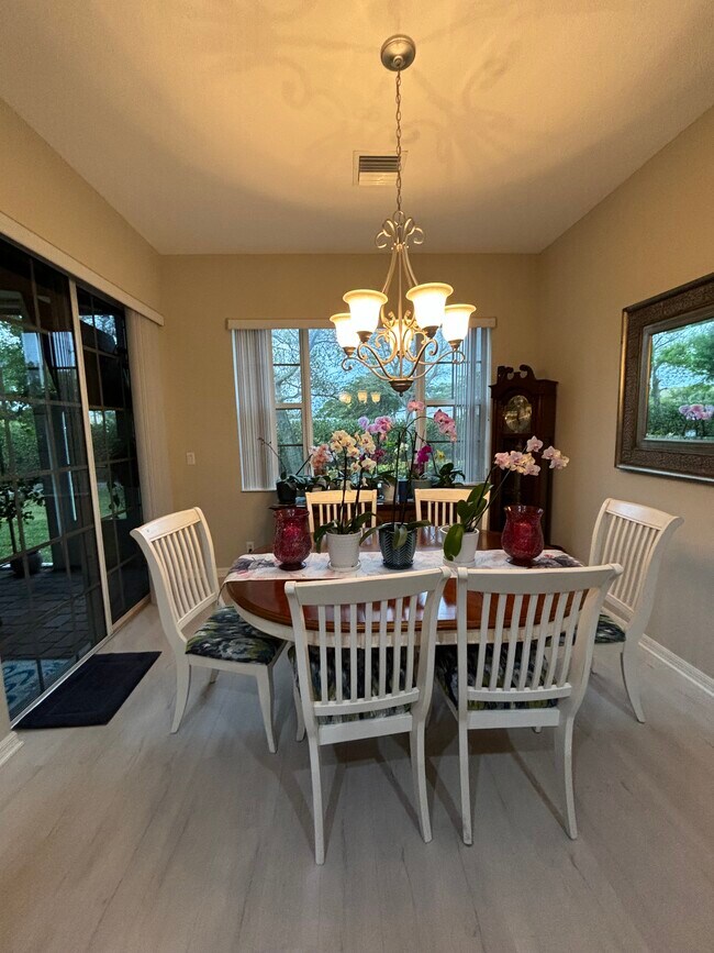 Dining Room - 60 Lancaster Rd