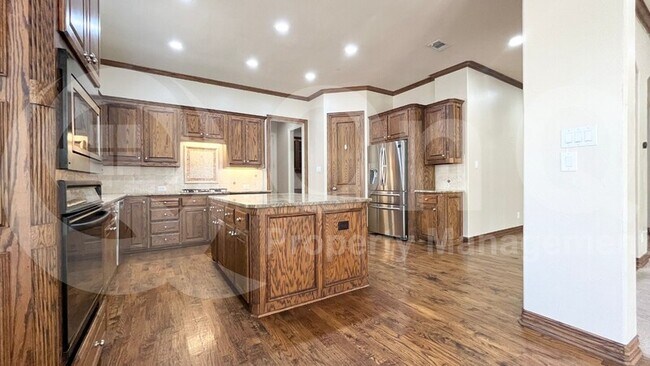 Building Photo - 615 Wills Point Dr
