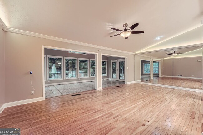 Building Photo - 10350 Shallowford Rd