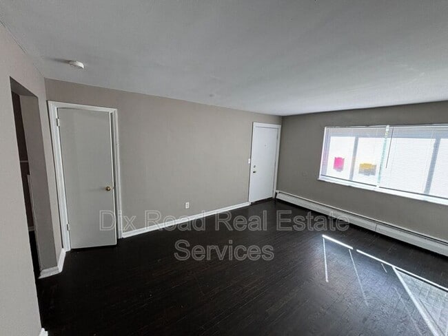 Building Photo - 3186 Saffer St