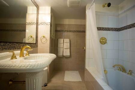 BATHROOM - 818 Gist Ave