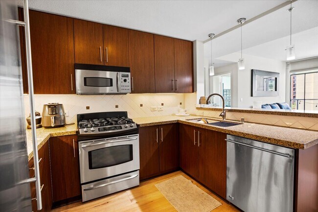 Foto del edificio - 325 Seventh Ave