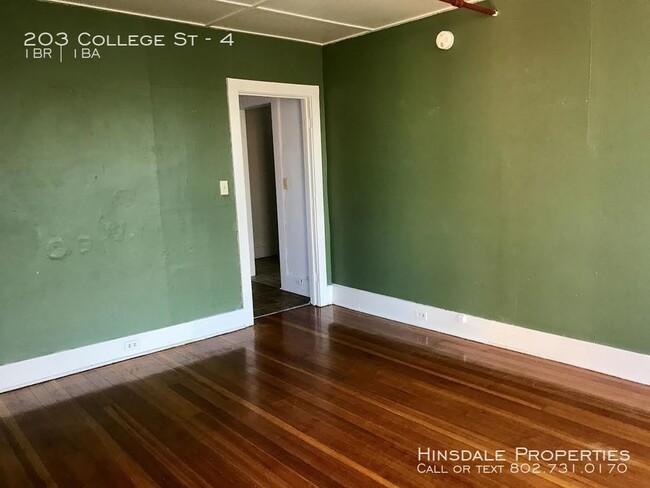 Building Photo - 203 College St