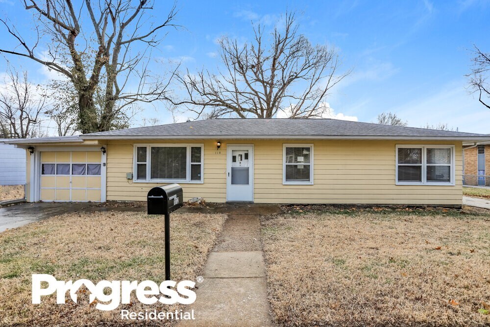 112 Flora Dr, St. Louis, MO 63135 House Rental in St. Louis, MO