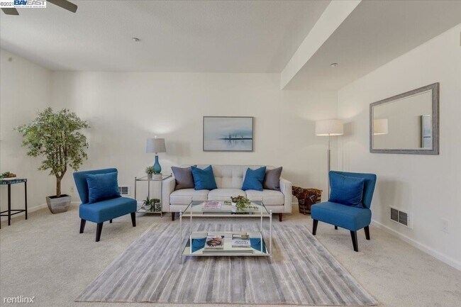Foto del edificio - 1 br, 1 bath Condo - 516 Martha St Unit 212
