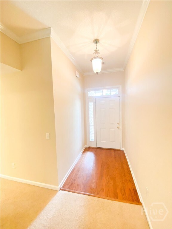 Foto del edificio - 139 Fire Thorn Ln