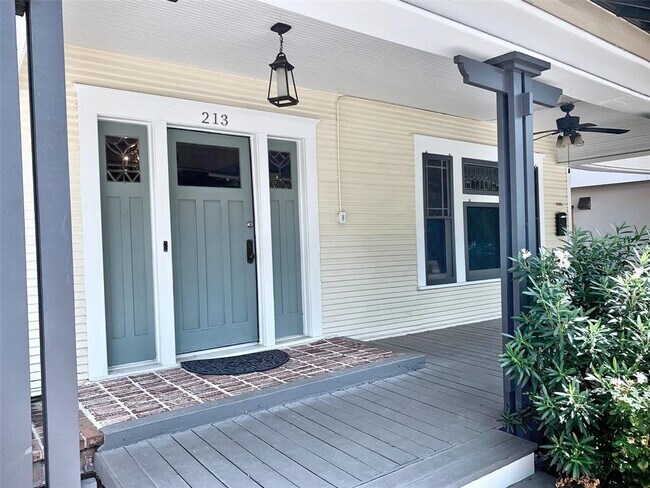 Foto del edificio - 213 Stratford St