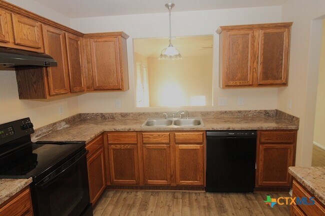 Foto del edificio - 5000 Imperial Eagle Dr