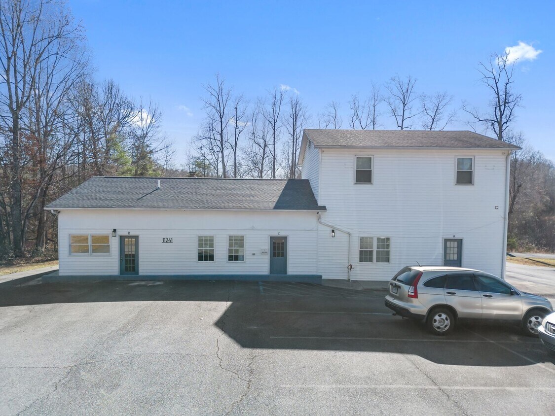 Foto principal - 11241 Franklin St.