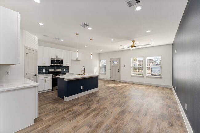 Foto del edificio - 113 Gans St