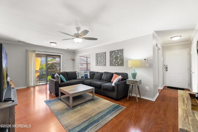 Foto del edificio - 131 Beverly Hl Ter