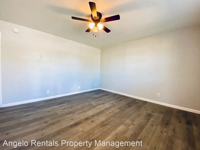 Building Photo - 4 br, 1.5 bath House - 2021 Field St