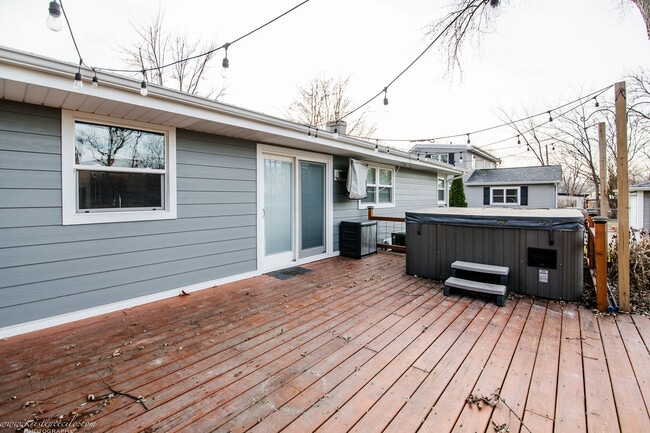 Foto del edificio - 123 Haines Ave