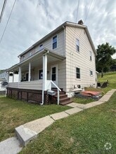 Building Photo - 483 2nd St