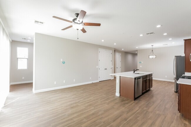 Building Photo - 4813 W Leodra Ln