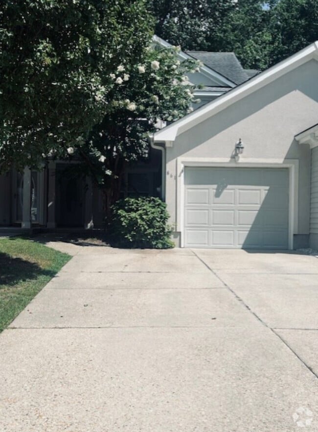 Building Photo - 861 Royal Grove Ct