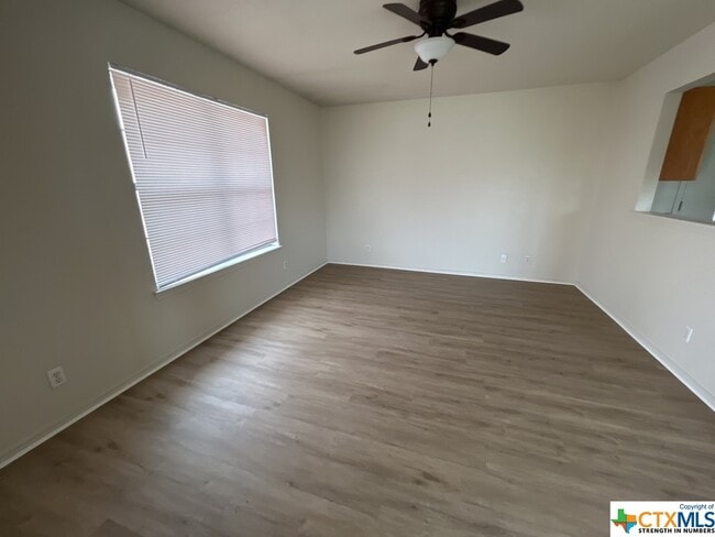Building Photo - 915 McDaniel Cir