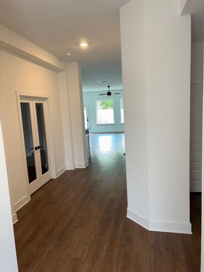 Foto del edificio - 3 Bedroom 2 Bathroom Georgetown Home