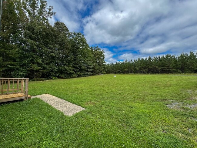 Building Photo - 3Bed/1Bath Home