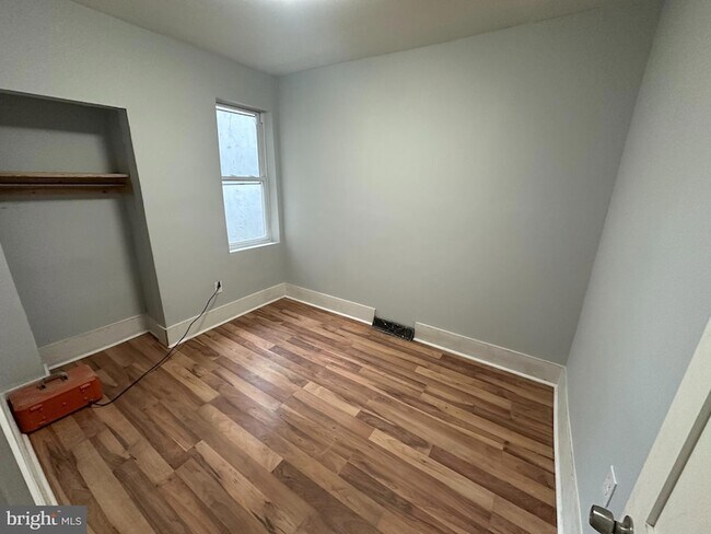 Foto del edificio - 3250 Hope St