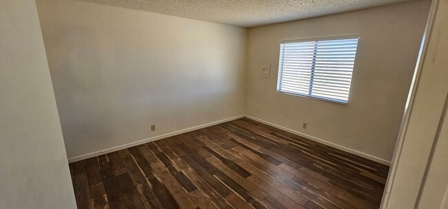 Building Photo - PLACE-1332 N El Prado St