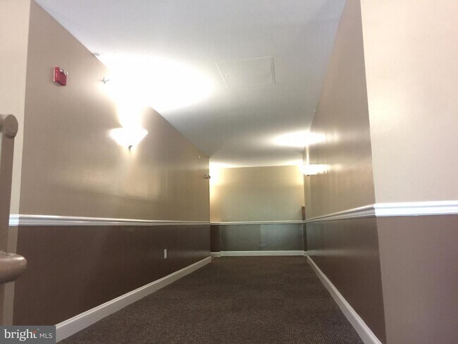Building Photo - 9800 Leatherfern Terrace