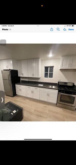 Foto del edificio - 5853 W 74th St