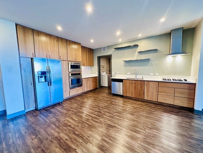 VAN 1105 Kitchen - Vantage