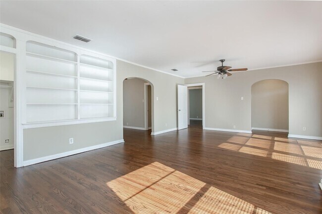 Foto del edificio - 5829 E Mockingbird Ln
