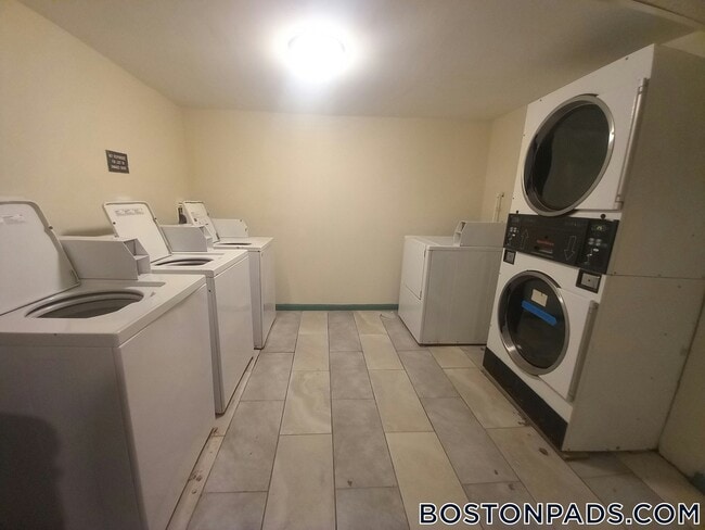 Foto del edificio - 10 Wait St