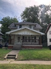 Building Photo - 1808 Kensington Rd