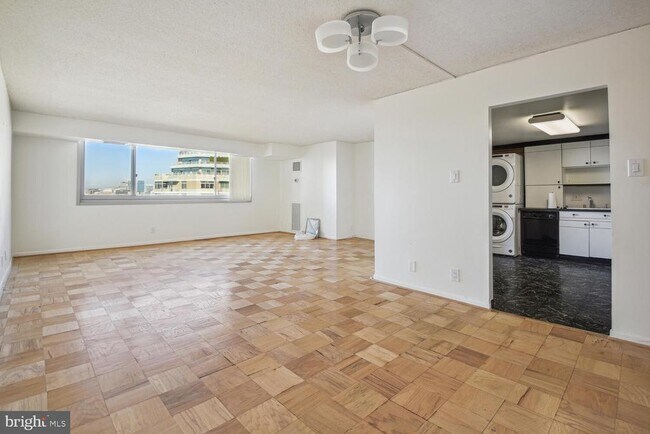 Foto del edificio - 4601 N Park Ave