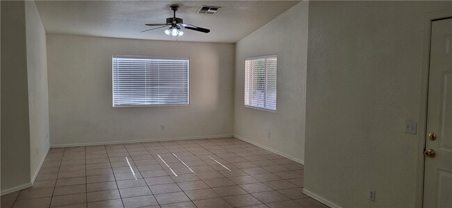 Building Photo - 4814 Castilla Dr