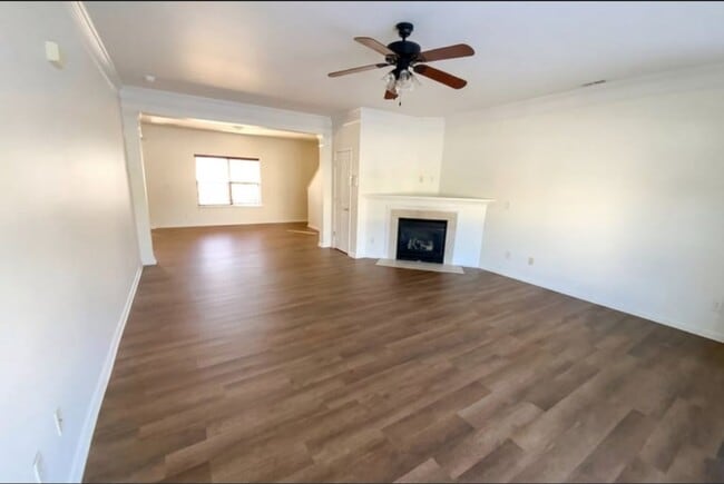 Building Photo - 104 S Ranney Way