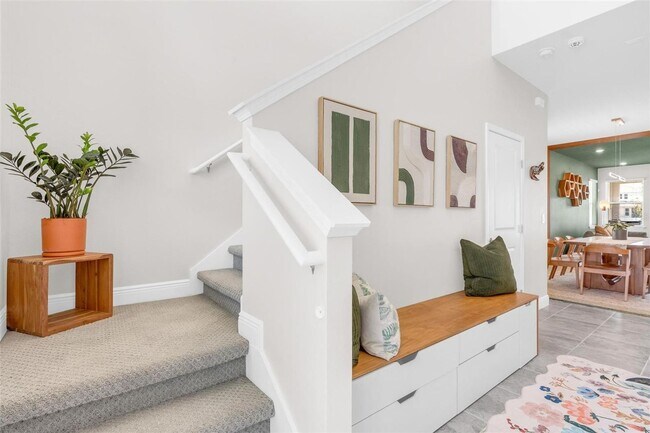 Building Photo - 2019 Sunshine Peak Dr