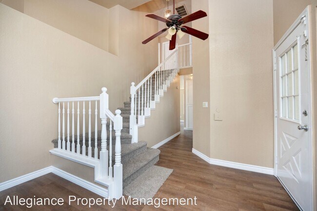 Foto del edificio - 4 br, 3 bath House - 7666 Zephyr Hills Way