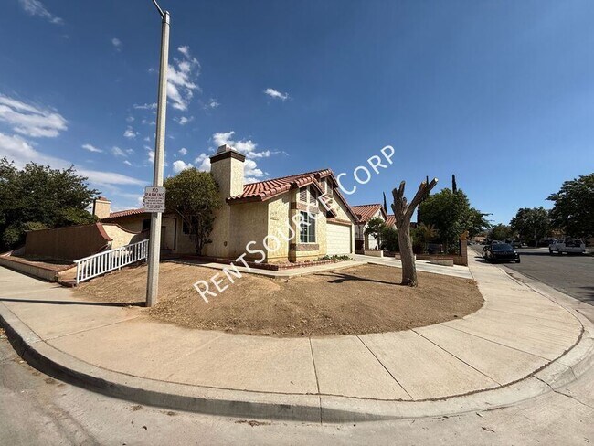Foto del edificio - 37516 Lilacview Ave
