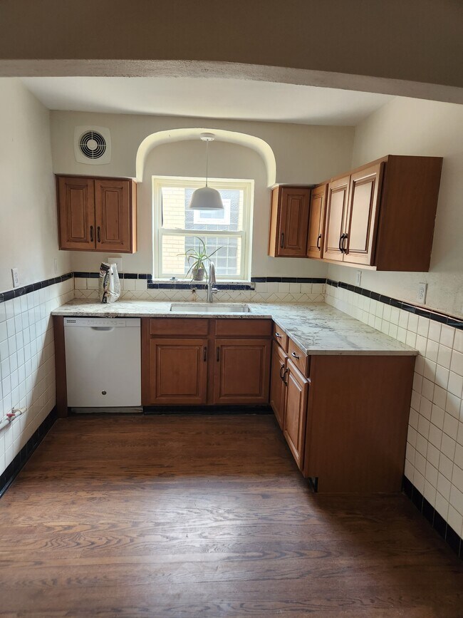 6610 Devonshire Ave Unit 2E, Saint Louis, MO 63109 6610 Devonshire