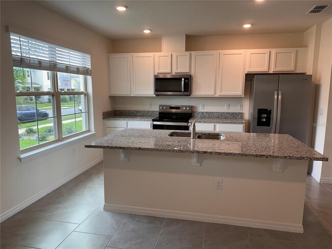 Foto del edificio - 17085 Water Spring Blvd