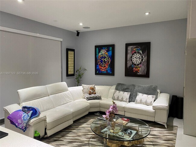 Foto del edificio - 7768 NW 116th Ave