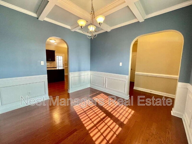 Building Photo - 2108 Ingate St