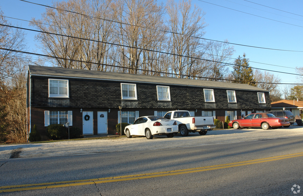 Primary Photo - 5901 E Pea Ridge Rd