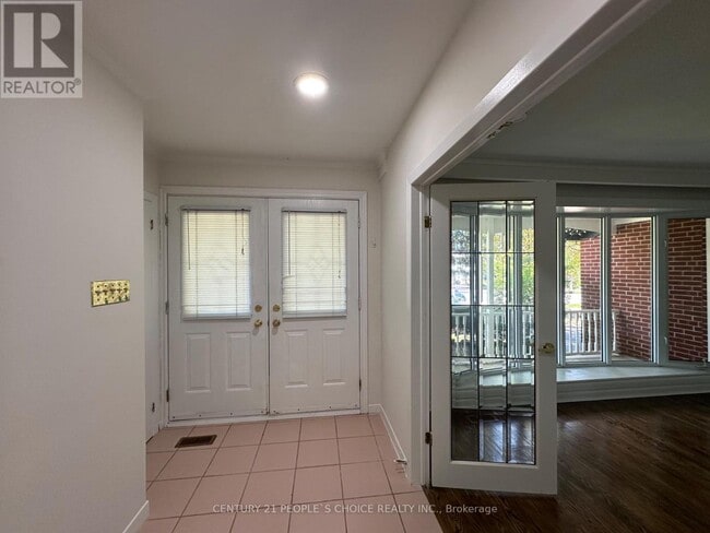 Photo du bâtiment - 1252 Montclair Dr