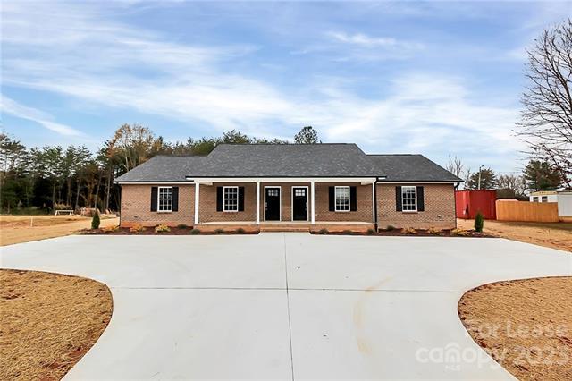 Building Photo - 1501 Startown Rd