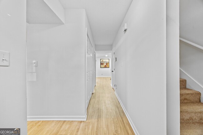 Foto del edificio - 2858 Spring Villa Ln