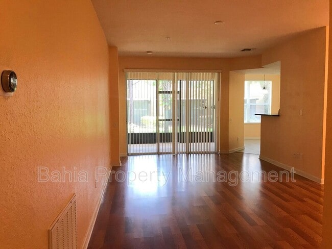 Building Photo - 2525 San Tecla St