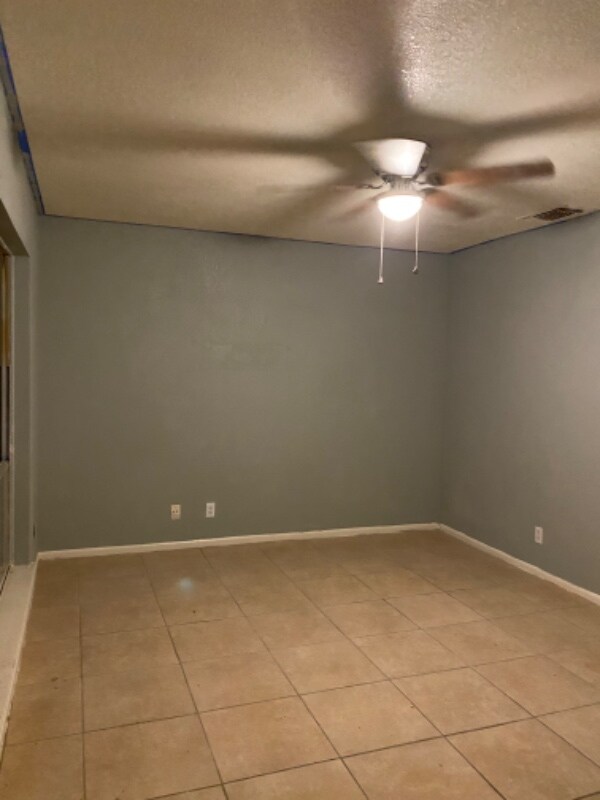 Foto del edificio - 12326 Trailing Oaks St