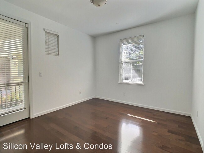 Building Photo - 3 br, 3.5 bath House - 121 Muller Pl.