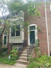 Building Photo - 9705 Tulip Tree Dr