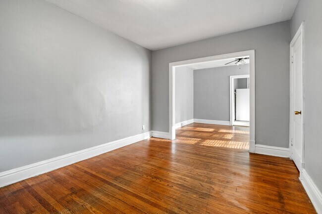 Building Photo - 4815 Anderson Ave